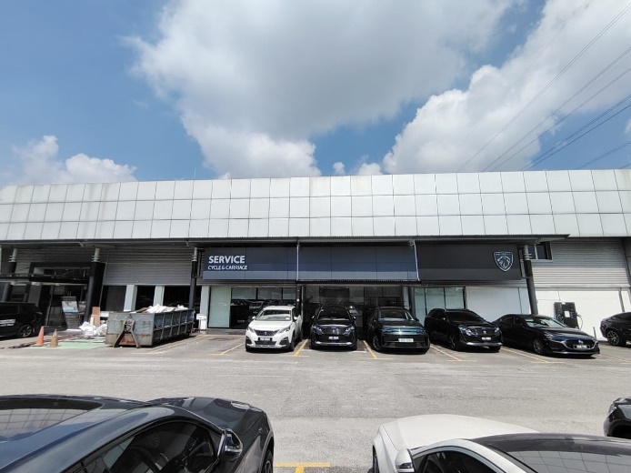 Peugeot Cycle & Carriage workshop
