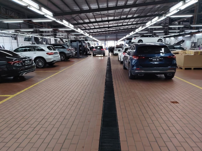 Mercedes-Benz Cycle & Carriage Bintang facility
