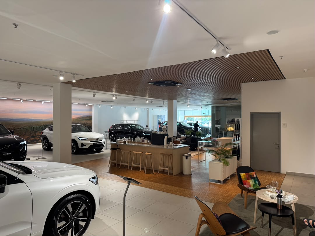 Volvo Sisma Auto Hub showroom lounge